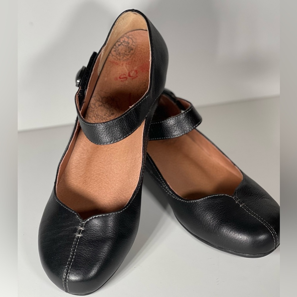 Taos Samba Shoes  in Black
